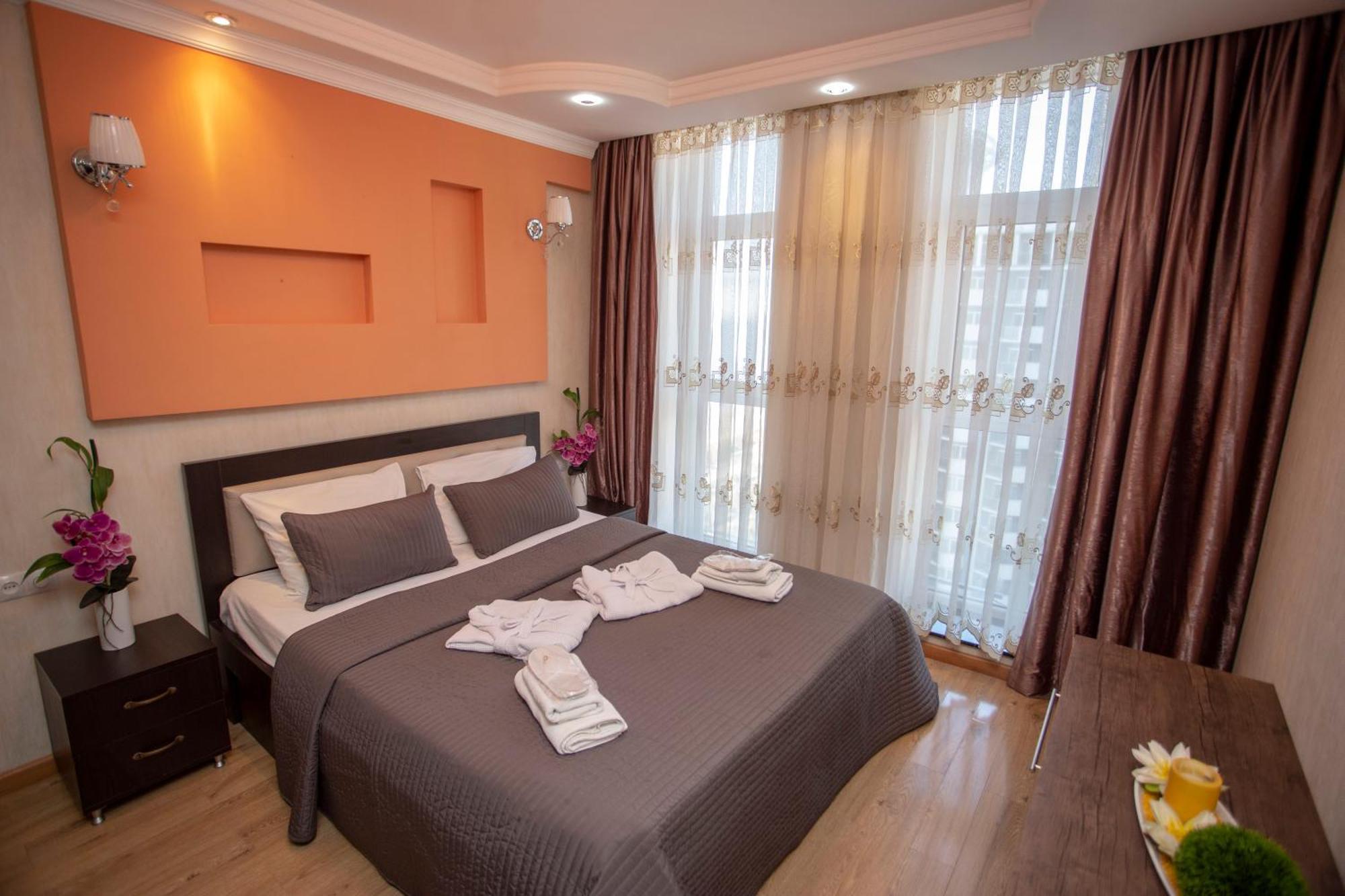 Olympic Batumi Apartamento Exterior foto